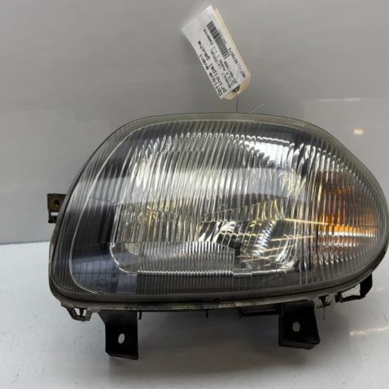 Optique avant principal gauche (feux)(phare) RENAULT CLIO 2 Photo n°1