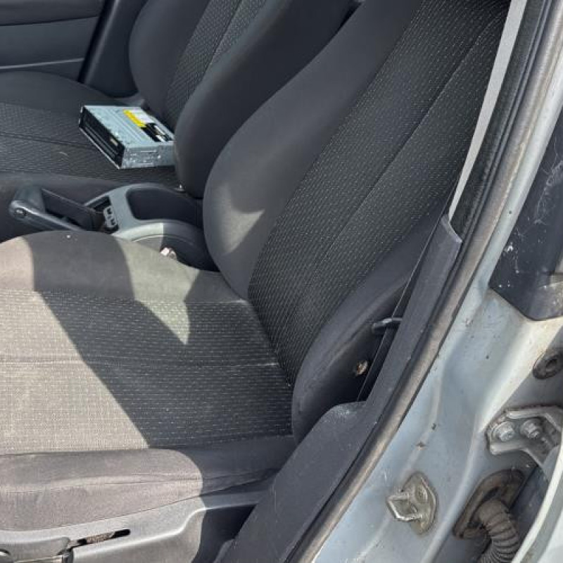 Custode arriere droit (porte) RENAULT MEGANE 2 Photo n°14