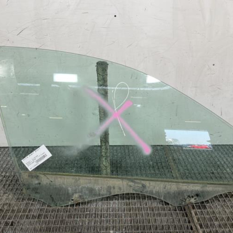 Vitre avant droit RENAULT MEGANE 2 Photo n°1