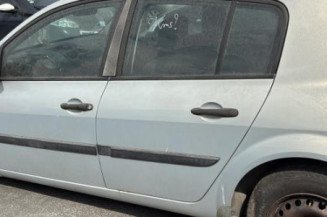 Vitre avant gauche RENAULT MEGANE 2