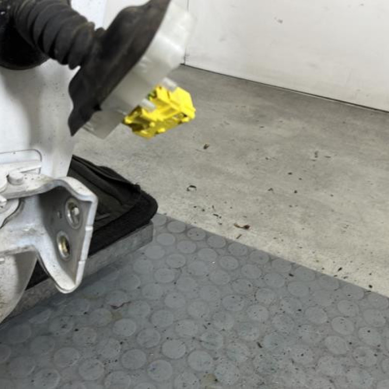 Porte avant droit CITROEN BERLINGO 2 Photo n°5