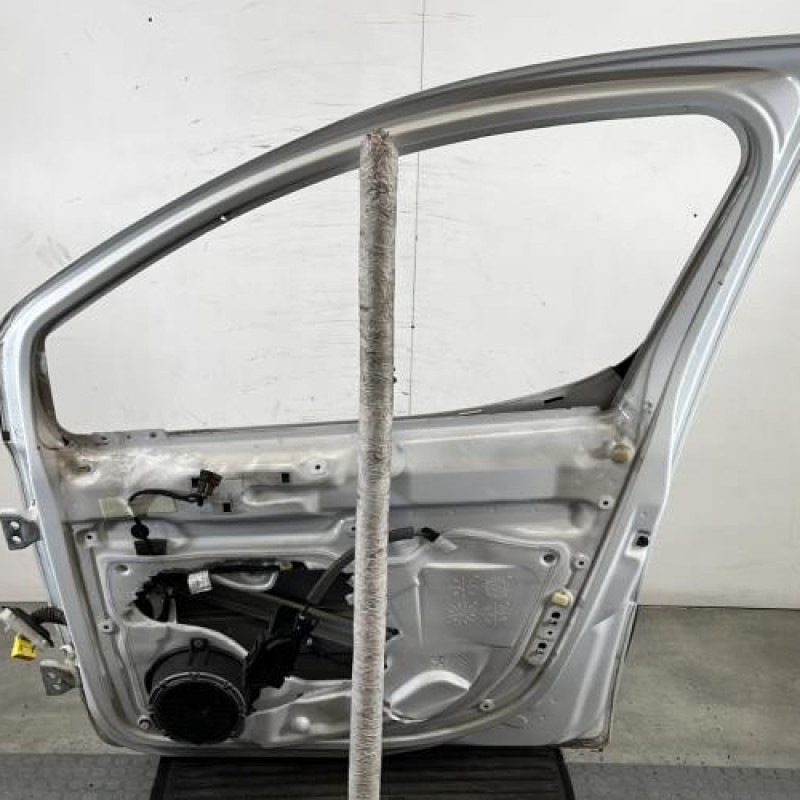 Porte avant droit CITROEN BERLINGO 2 Photo n°6