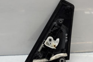 Poignee porte arriere droit RENAULT CLIO 4