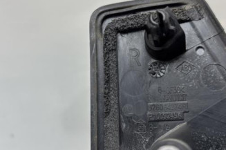 Poignee porte arriere droit RENAULT CLIO 4