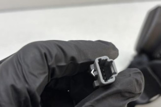 Attache ceinture arriere droit RENAULT CLIO 4