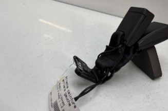 Attache ceinture arriere gauche RENAULT CLIO 4 Photo n°1