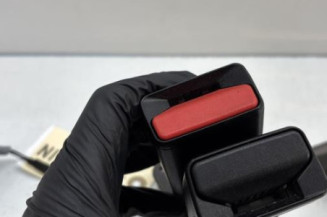 Attache ceinture arriere gauche RENAULT CLIO 4