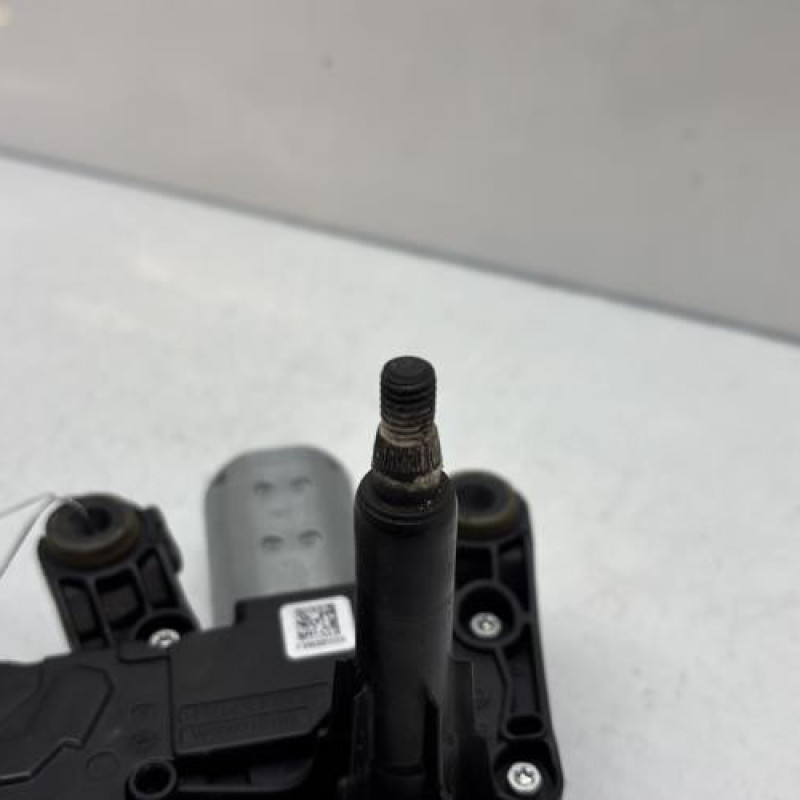 Moteur essuie glace arriere RENAULT CLIO 4 Photo n°2