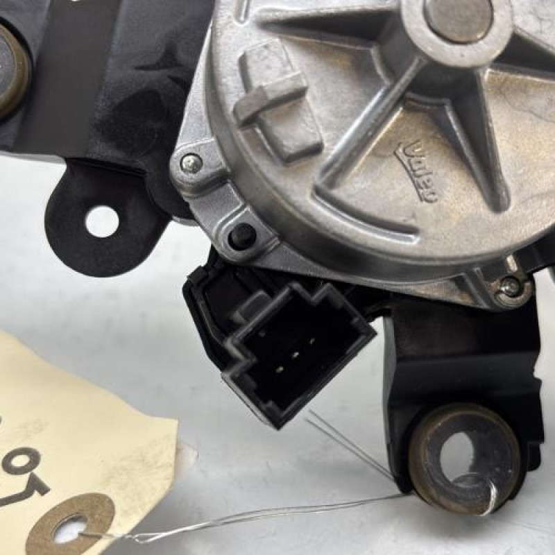 Moteur essuie glace arriere RENAULT CLIO 4 Photo n°4