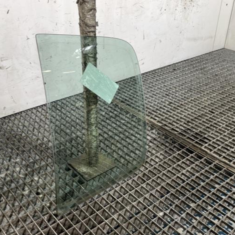 Custode arriere gauche (porte) RENAULT CLIO 2 Photo n°2