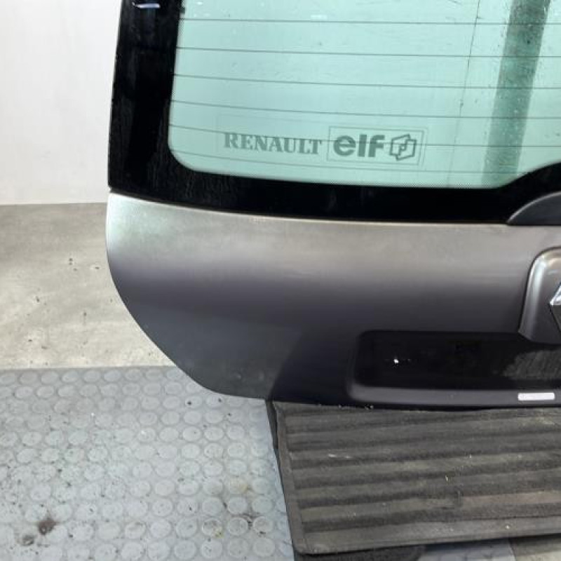 Malle/Hayon arriere RENAULT CLIO 2 Photo n°6