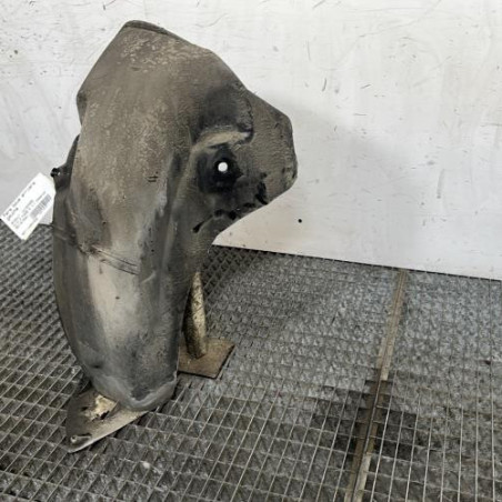 Pare boue arriere gauche RENAULT CLIO 2