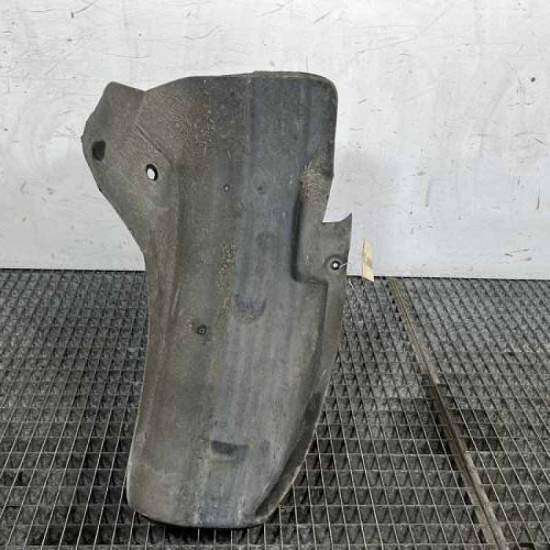 Pare boue arriere gauche RENAULT CLIO 2 Photo n°4