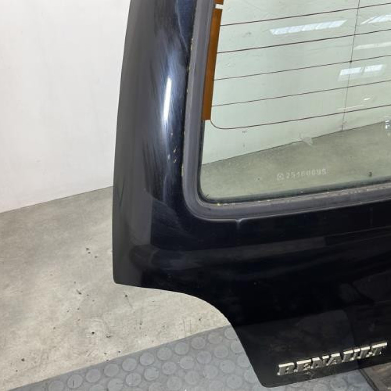 Malle/Hayon arriere RENAULT TWINGO 1 Photo n°6