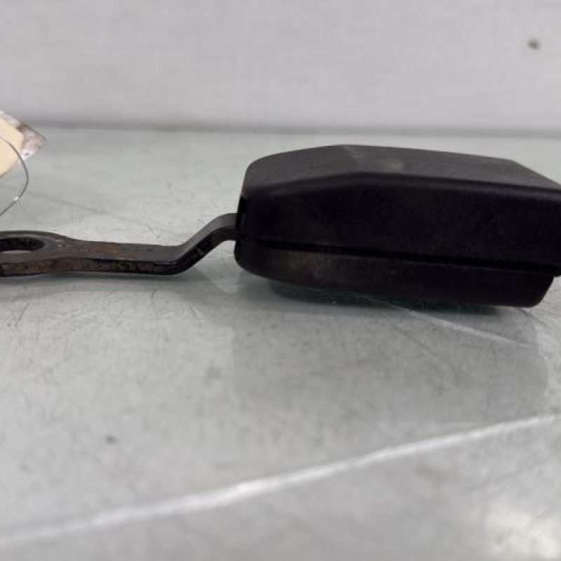 Attache ceinture avant droit RENAULT MASTER 3 Photo n°2