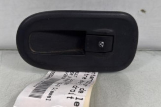 Interrupteur de leve vitre avant droit RENAULT MASTER 3 Photo n°1