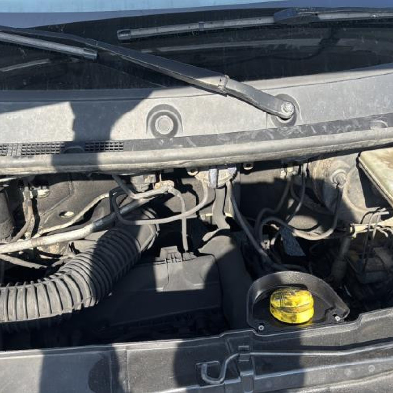 Leve vitre electrique avant gauche RENAULT MASTER 3 Photo n°18