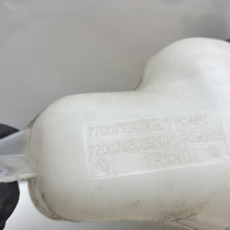 Vase de lave glace RENAULT CLIO 1 Photo n°5