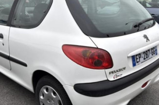 Pivot de moyeu avant gauche PEUGEOT 206