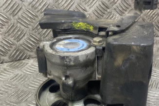 Pompe de direction PEUGEOT 206 Photo n°1