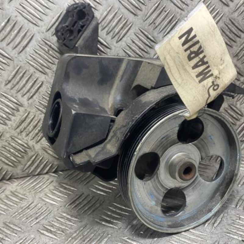 Pompe de direction PEUGEOT 206 Photo n°3