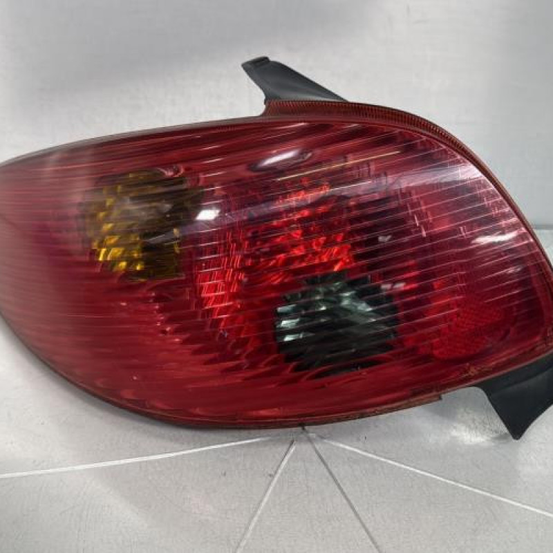 Feu arriere principal gauche (feux) PEUGEOT 206 Photo n°1