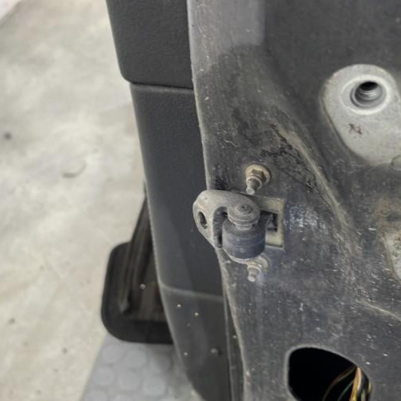 Porte avant gauche FORD MONDEO 2 Photo n°4