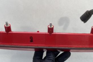 Feu arriere stop central KIA RIO 3