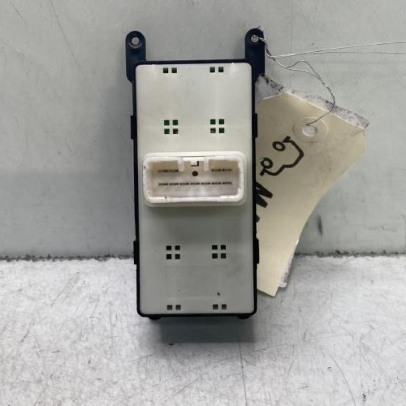 Interrupteur de leve vitre avant gauche KIA RIO 3 Photo n°2