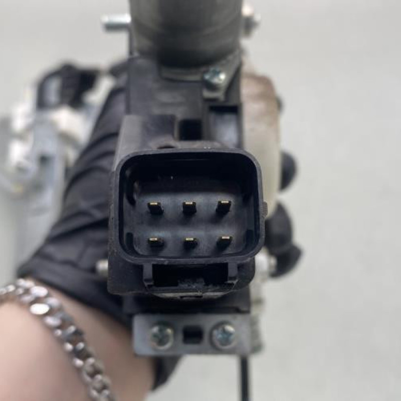 Leve vitre electrique avant gauche KIA RIO 3 Photo n°5