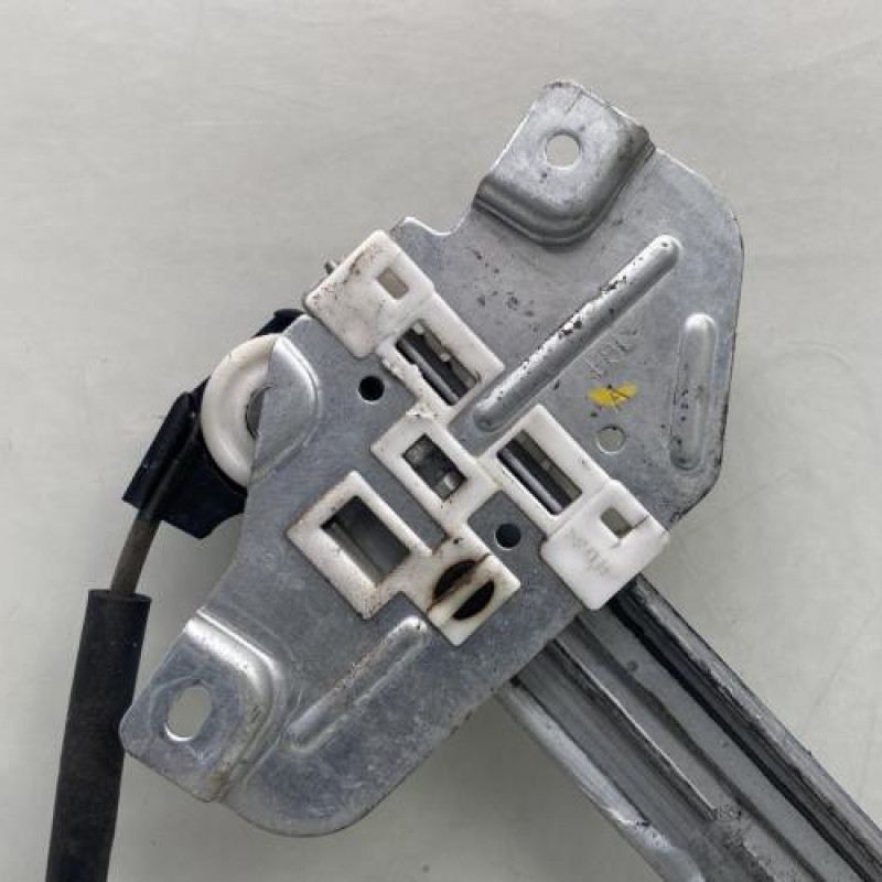 Leve vitre electrique avant gauche KIA RIO 3 Photo n°8
