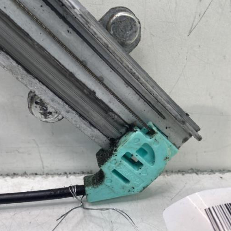 Leve vitre electrique avant gauche KIA RIO 3 Photo n°9