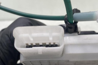 Serrure avant gauche KIA RIO 3