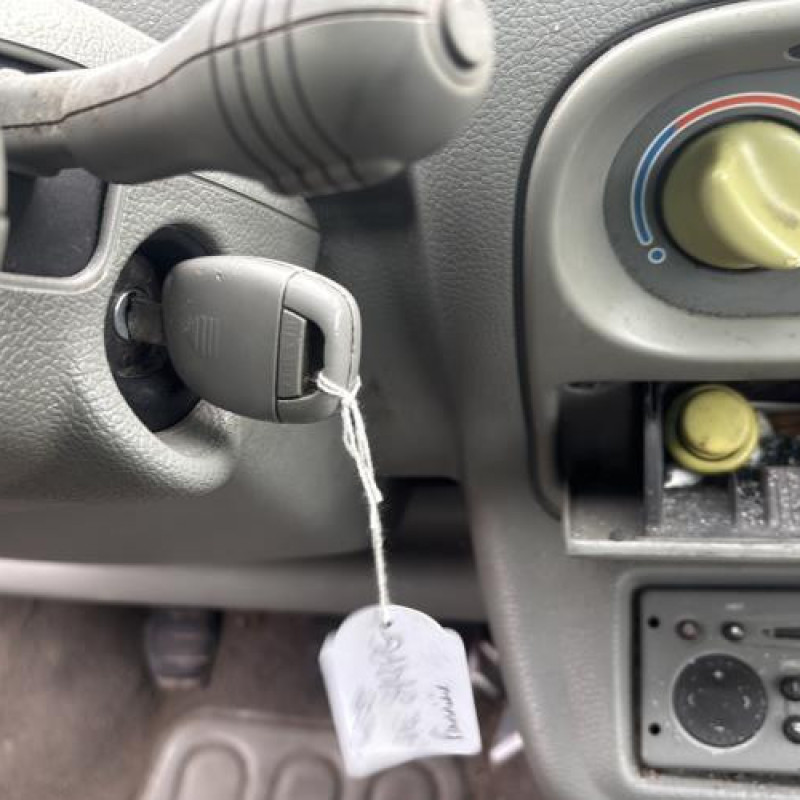 Interrupteur de leve vitre avant droit RENAULT TWINGO 1 Photo n°18