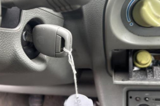 Leve vitre electrique avant gauche RENAULT TWINGO 1