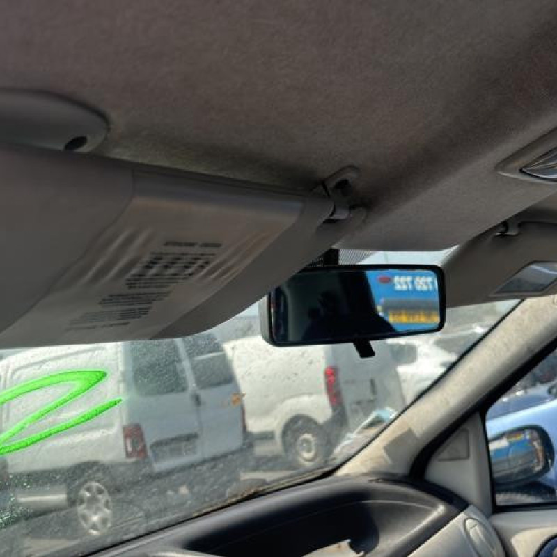 Aile avant droit FIAT PUNTO 2 Photo n°18