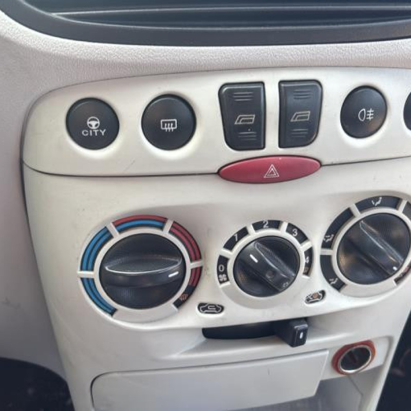 Bouchon de carburant FIAT PUNTO 2 Photo n°18