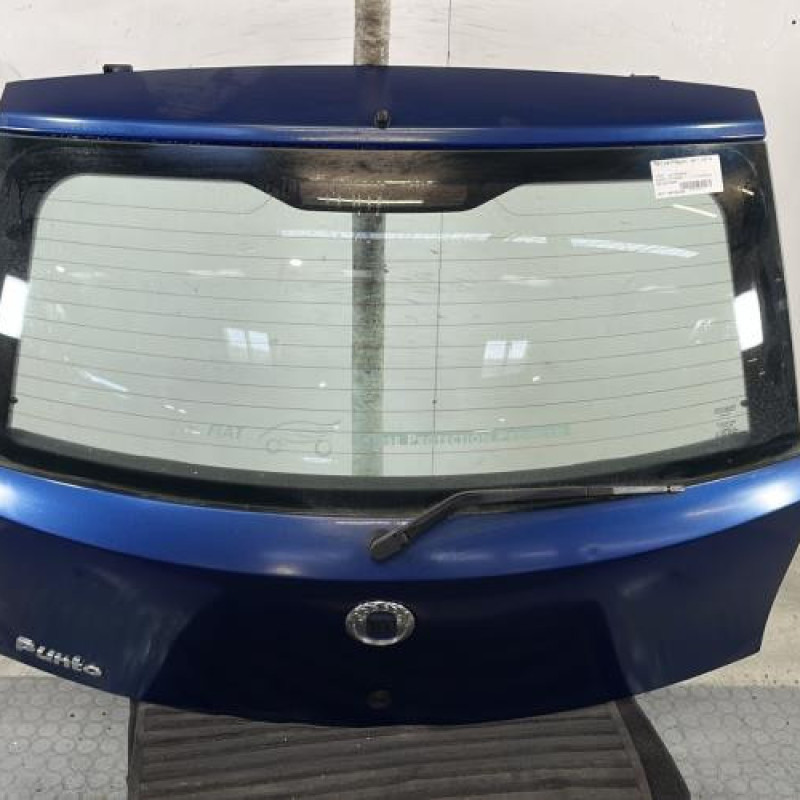 Malle/Hayon arriere FIAT PUNTO 2 Photo n°1