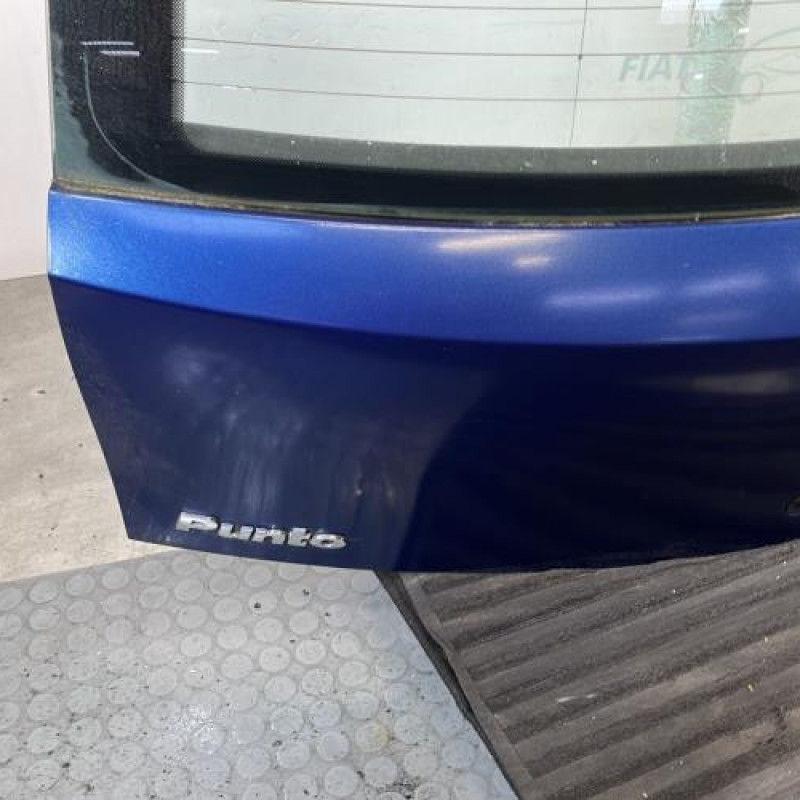 Malle/Hayon arriere FIAT PUNTO 2 Photo n°5