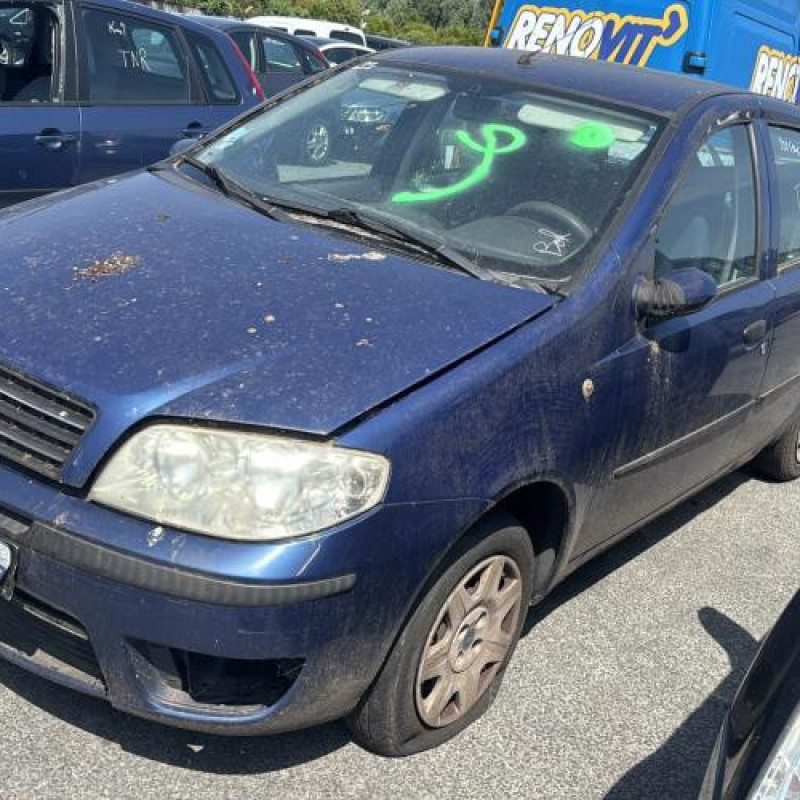 Malle/Hayon arriere FIAT PUNTO 2 Photo n°7