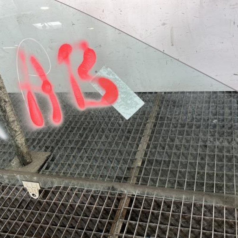 Vitre avant droit RENAULT TWINGO 2 Photo n°2