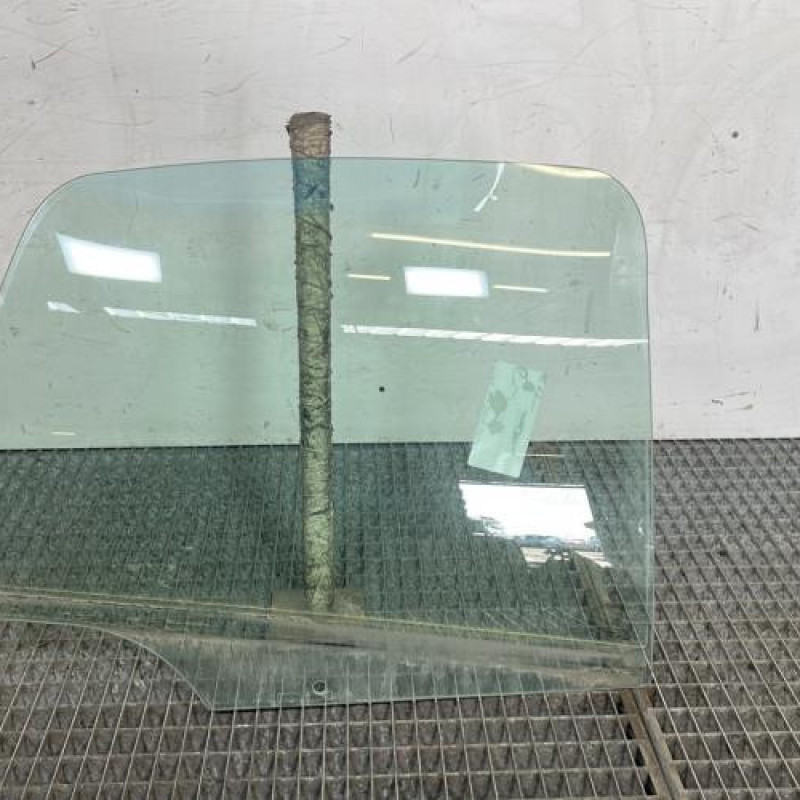 Vitre arriere droit CITROEN C3 1 Photo n°1