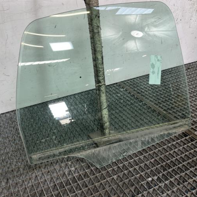 Vitre arriere droit CITROEN C3 1 Photo n°2