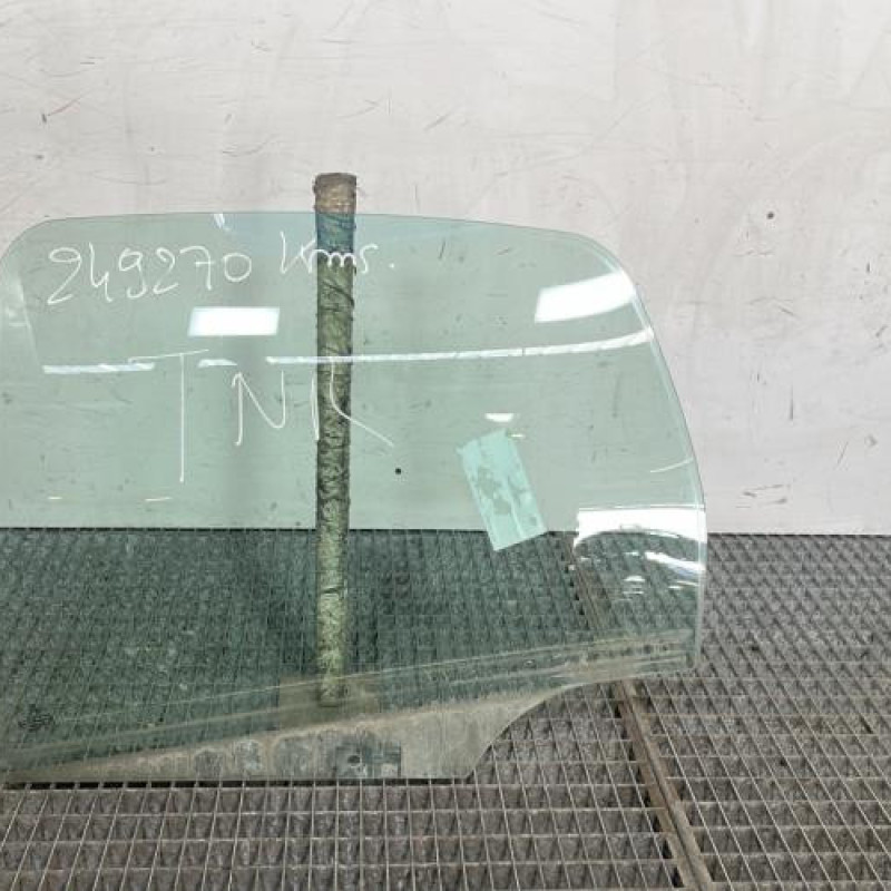 Vitre arriere gauche CITROEN C3 1 Photo n°1
