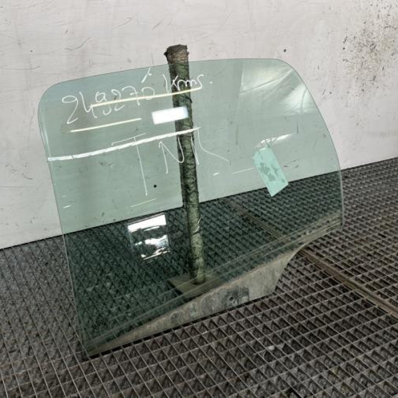 Vitre arriere gauche CITROEN C3 1 Photo n°2