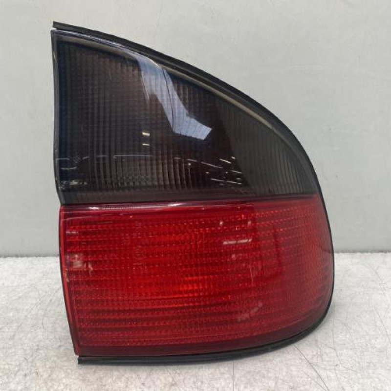 Feu arriere principal droit (feux) RENAULT SAFRANE Photo n°1