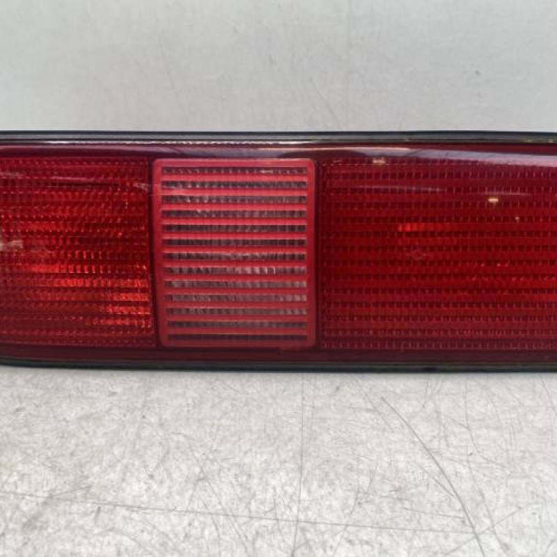 Feu arriere secondaire droit (feux) RENAULT SAFRANE Photo n°1