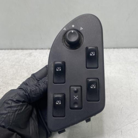 Interrupteur de leve vitre avant gauche RENAULT SAFRANE Photo n°1
