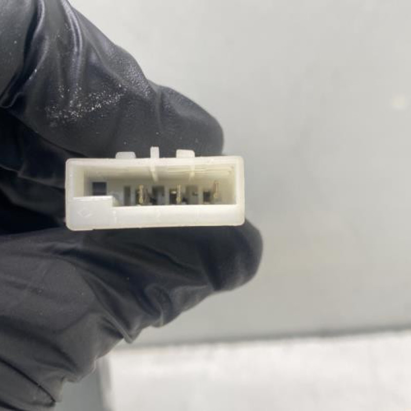 Moteur essuie glace arriere RENAULT SAFRANE Photo n°4