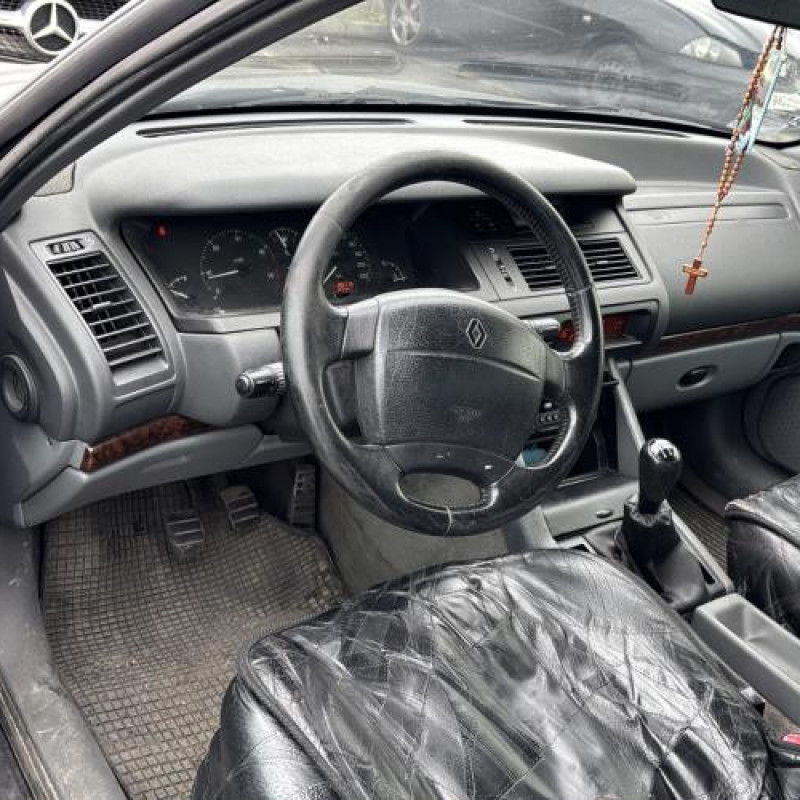 Moteur essuie glace arriere RENAULT SAFRANE Photo n°15